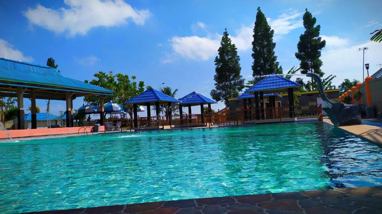 Grand Dian Hotel Guci Теґал Екстер'єр фото